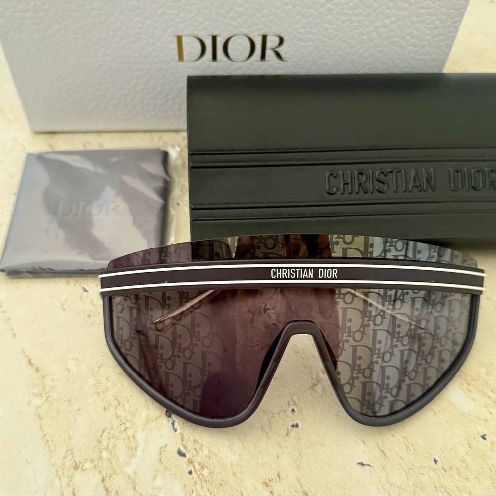 New! Dior Club M2U 31B8 Sunglasses, Monogram Lenses, Authentic! - Picture 16 of 16